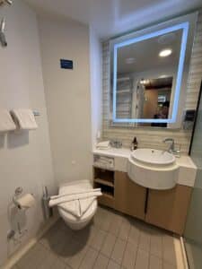 Ocean Albatros Bathroom