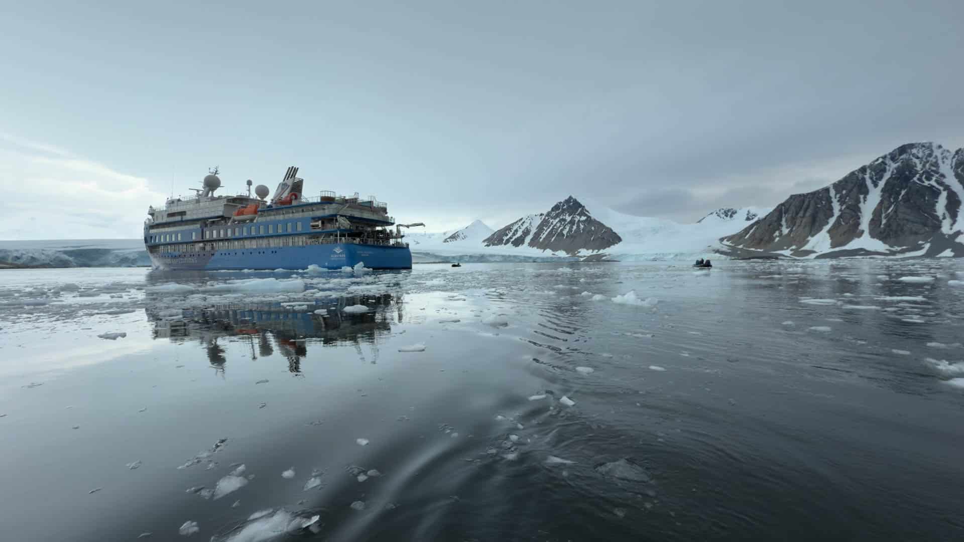 Ocean Albatros Amenities and Staterooms