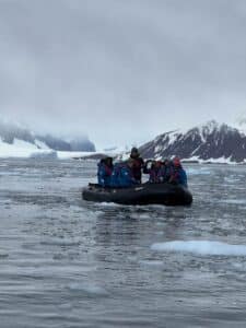 Guide to Antarctica Expedition on the Ocean Albatros