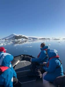 Guide to Antarctica Expedition on the Ocean Albatros
